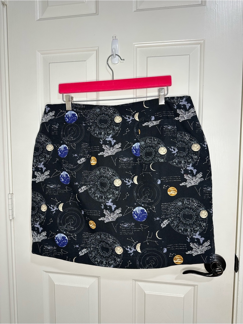 Vintage Outpost Black Space Astrology Novelty Print Skirt Chore Pockets Science
